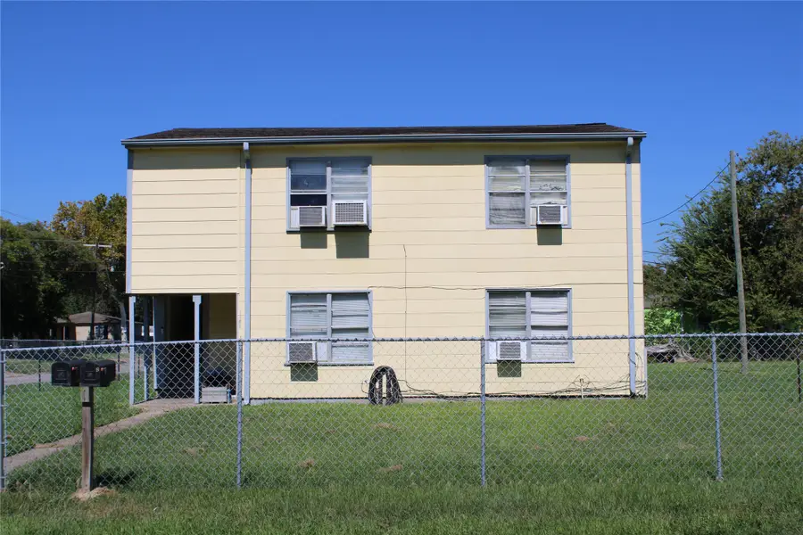 1210 6th Avenue N, Texas City, TX 77590 - Image #3