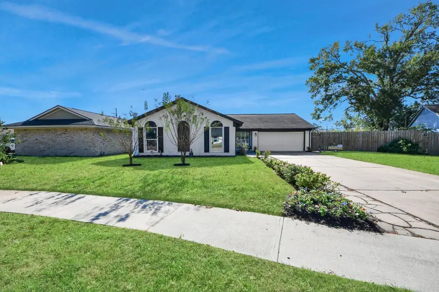 10411 Westray Street, Houston, TX 77043 - Image #2