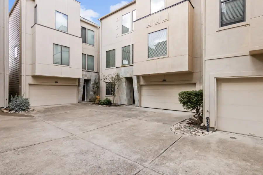 1211 Birdsall Street #B, Houston, TX 77007 - Image #2