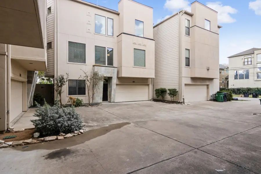 1211 Birdsall Street #B, Houston, TX 77007 - Image #3