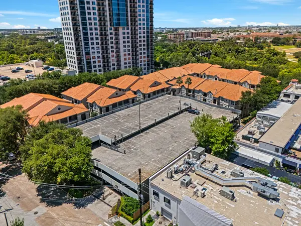 3231 Allen Parkway #1207, Houston, TX 77019