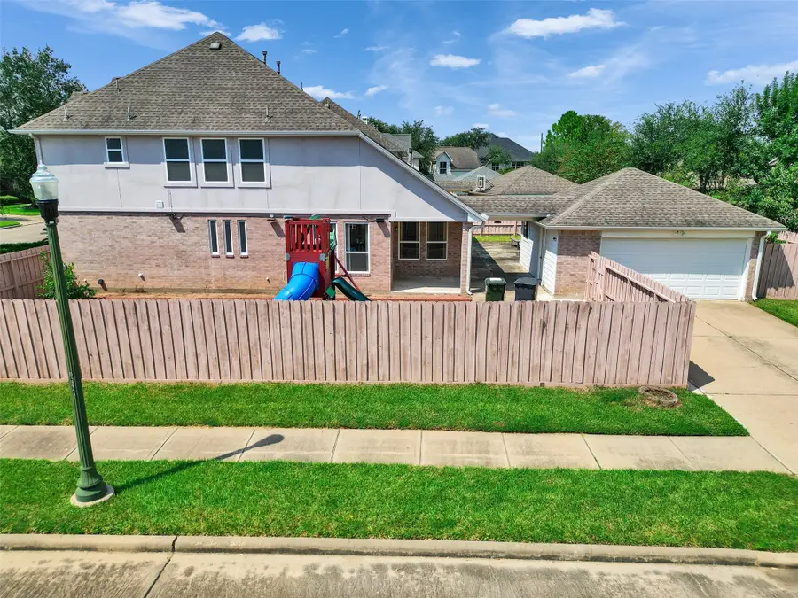 3902 Breaux Bridge Lane, Sugar Land, TX 77479 - Image #2