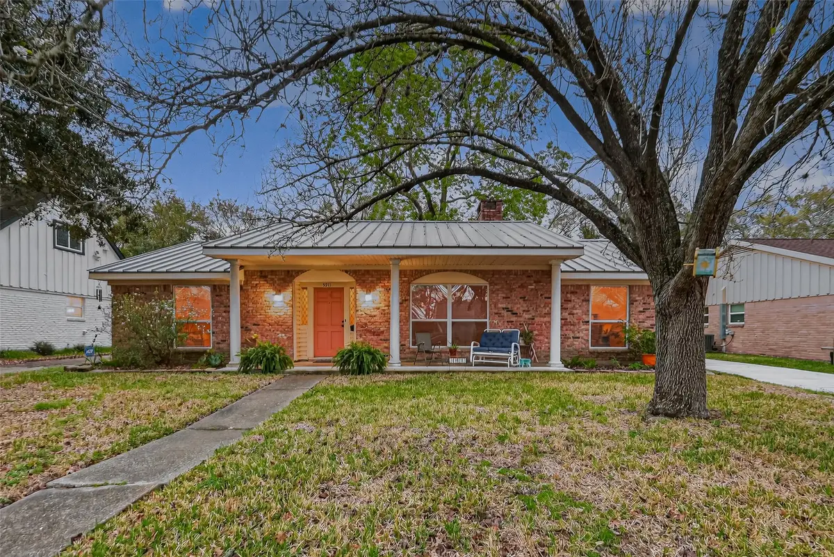 5911 Warm Springs Road, Houston, TX 77035 - #1