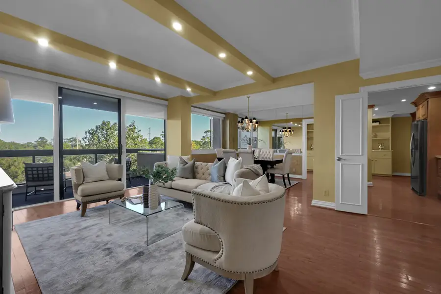 49 Briar Hollow Lane #504, Houston, TX 77027 - Image #3