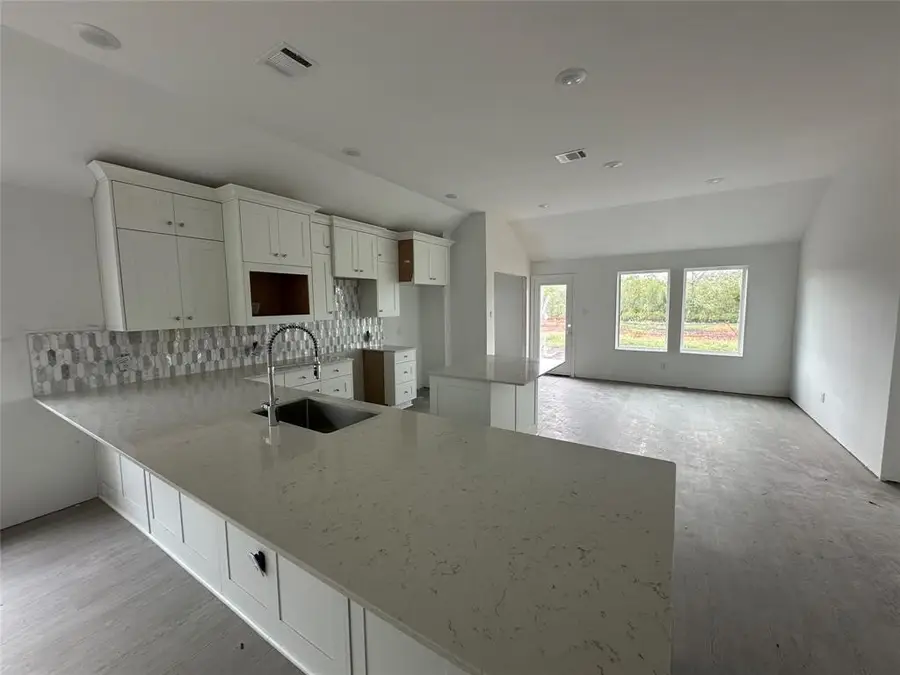 5702 Golden Calamari Drive, Baytown, TX 77521 - #2
