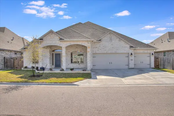 7930 Rancho Vista Boulevard E, Corpus Christi, TX 78414