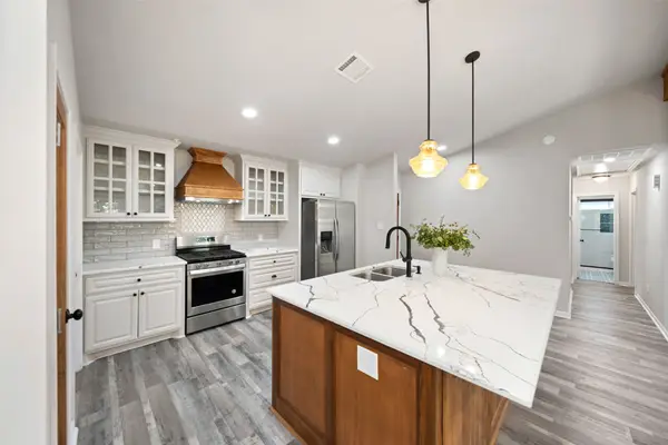 69 S Brookberry Court, The Woodlands, TX 77381