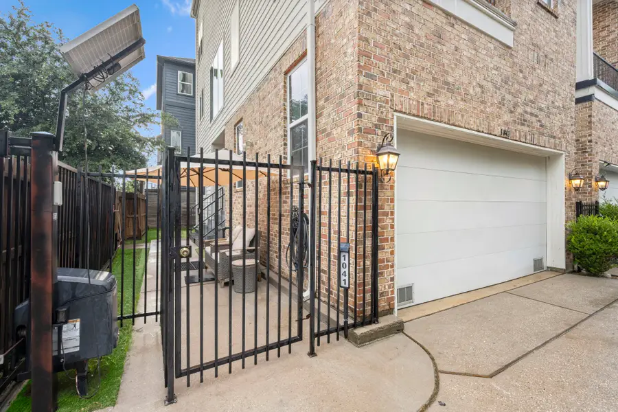 1041 W 17th Street, Houston, TX 77008 - #3