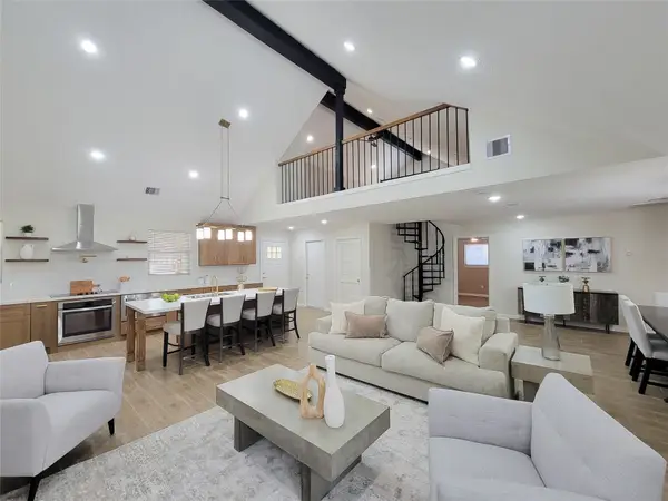 12034 Rocky Knoll Drive, Houston, TX 77077