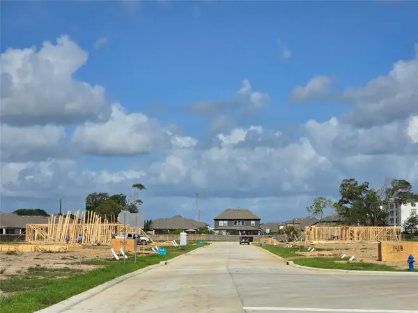 1423 Friendship Trail, Seabrook, TX 77586