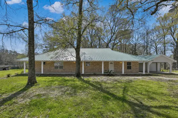 121 Magnolia Boulevard, New Caney, TX 77357