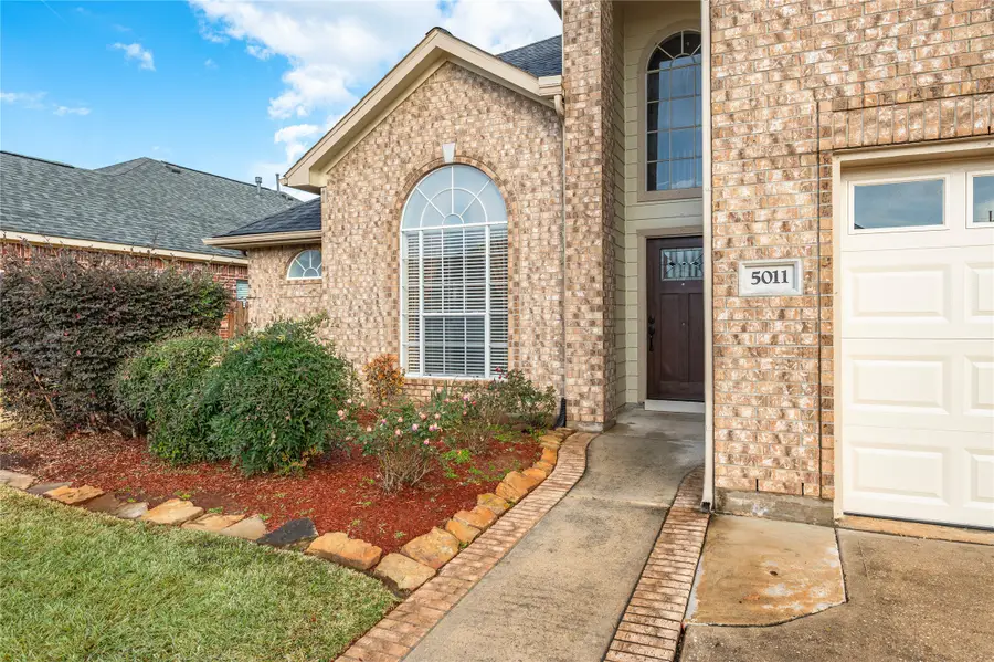 5011 Lakeside Court, Pasadena, TX 77504 - Image #3