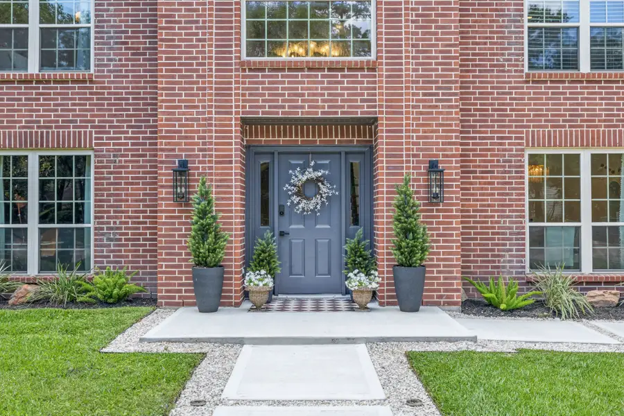 129 N Rainbow Ridge Circle, The Woodlands, TX 77381 - #2