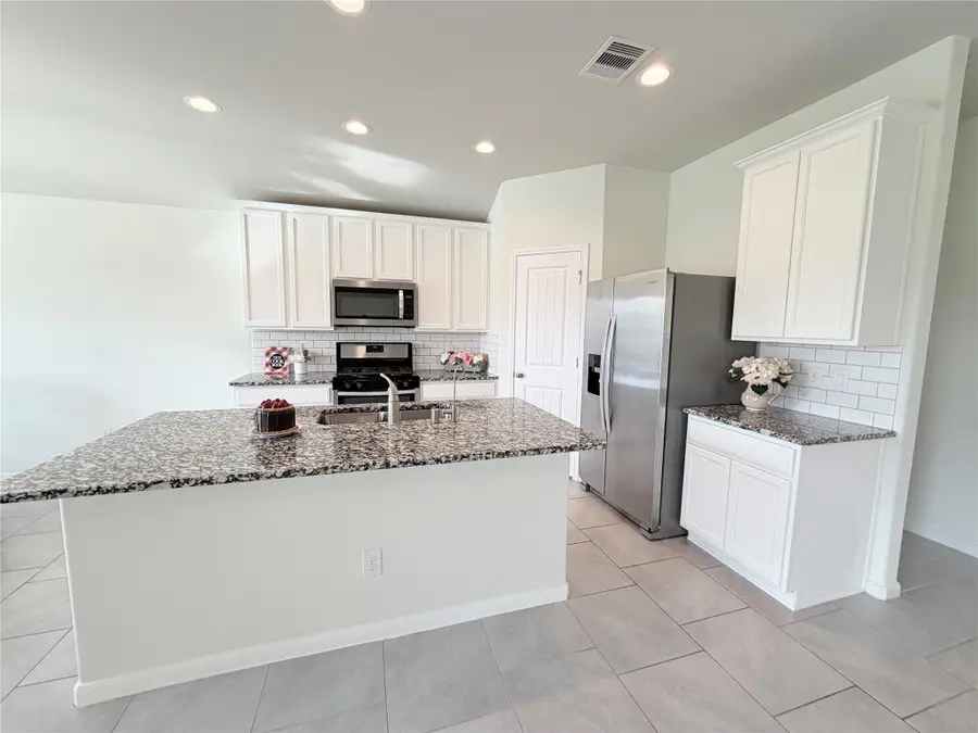7410 Highland Chase Drive, Richmond, TX 77407 - #3