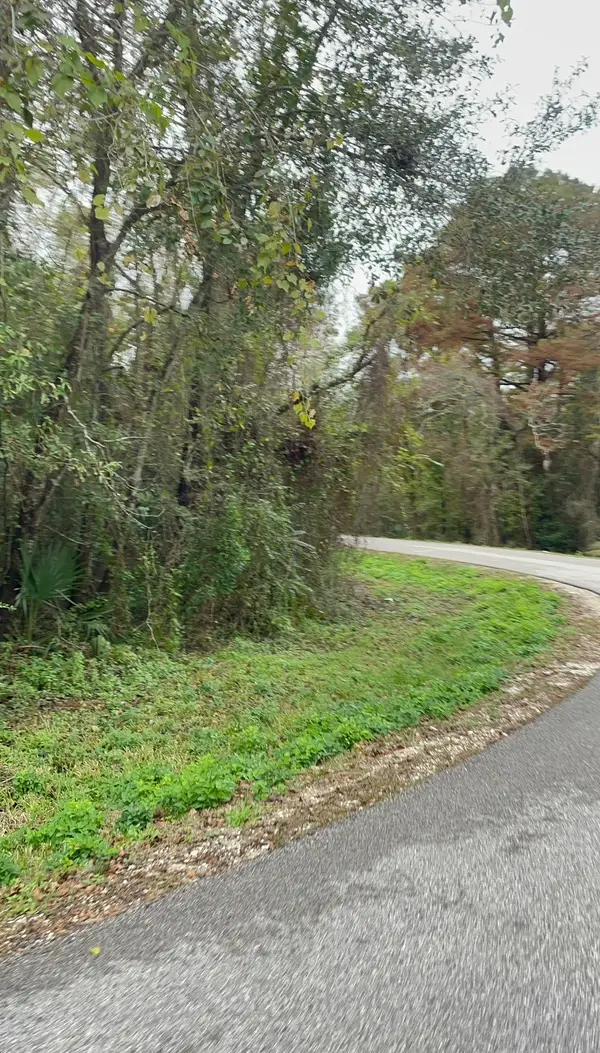 9 Bayou Bend, Orange, TX 77630