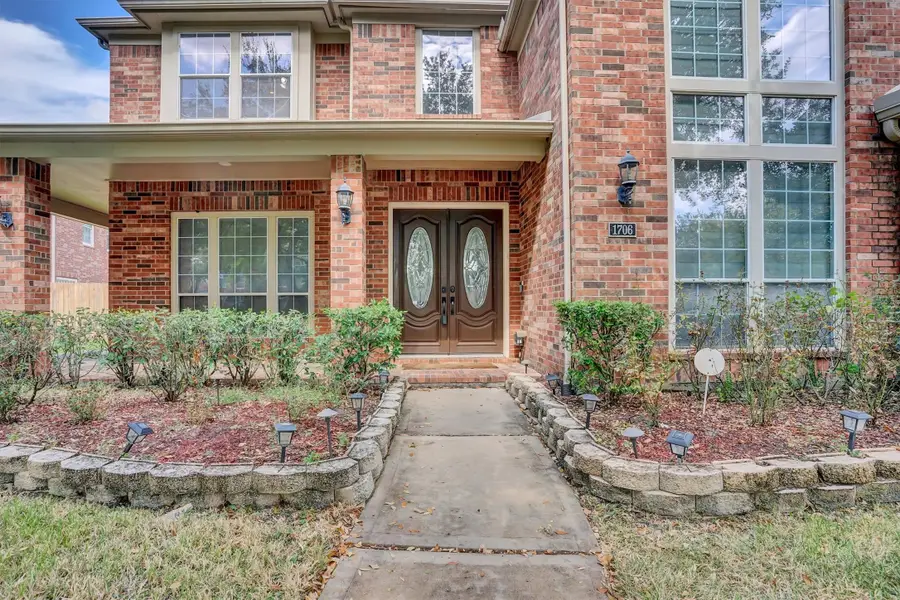 1706 Lake Charlotte Lane, Richmond, TX 77406 - Image #2