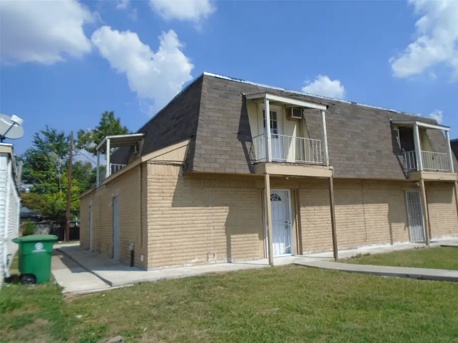 12084 Beechnut Street, Houston, TX 77072 - Image #2