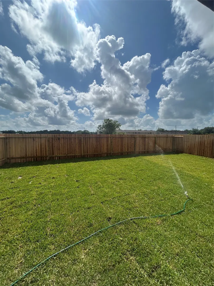916 Constitution Drive, Bay City, TX 77414 - #2
