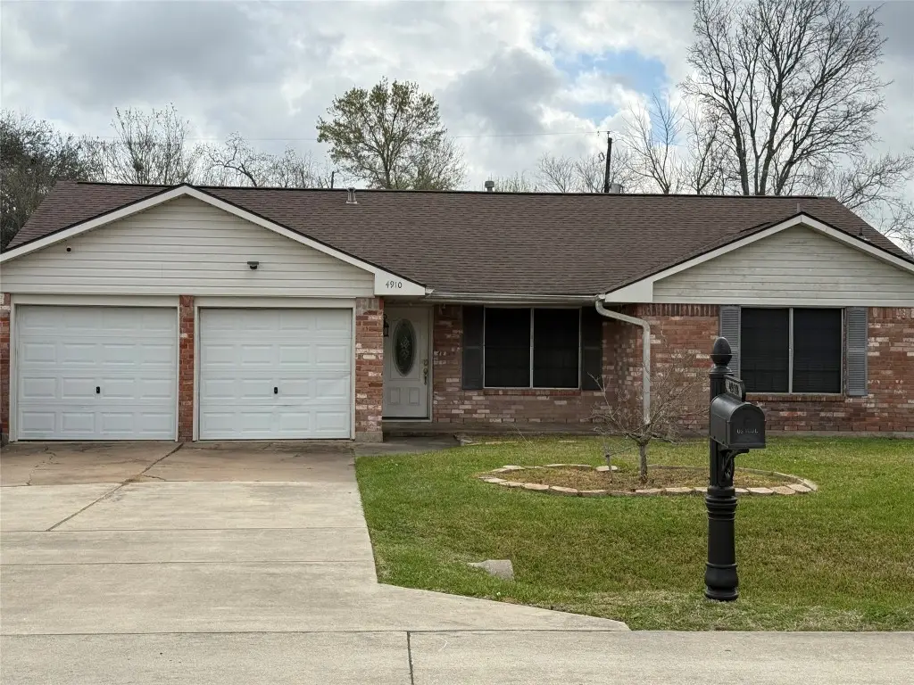 4910 29th Street, Dickinson, TX 77539 - #1