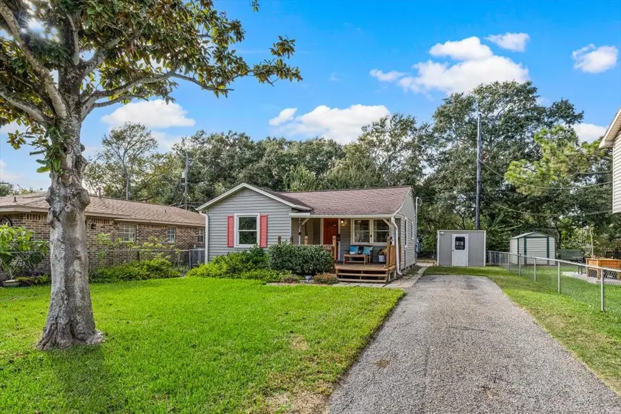 5006 Oak Street, Seabrook, TX 77586 - #2