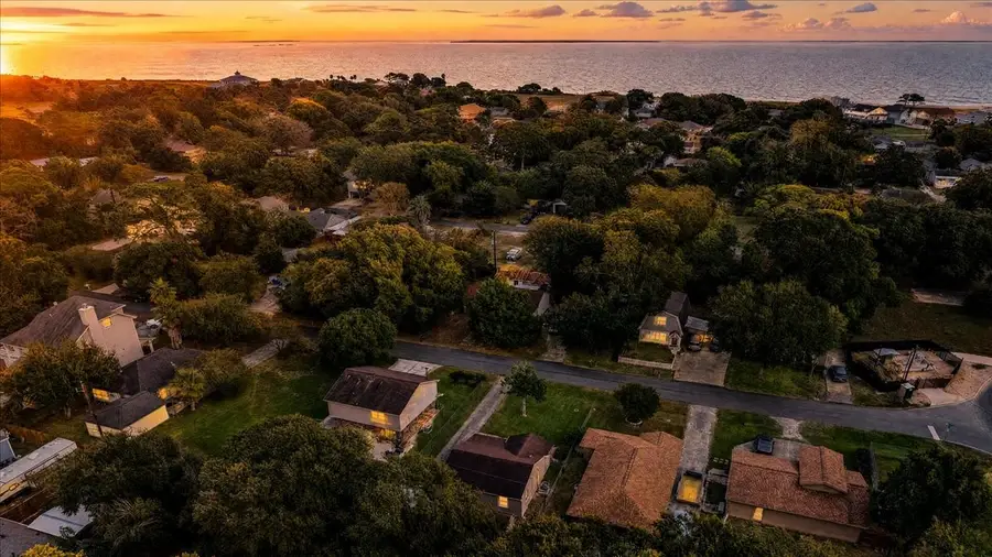 5006 Oak Street, Seabrook, TX 77586 - #3