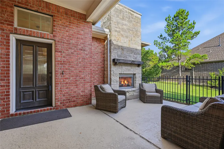 7 Sleeping Colt Place, Spring, TX 77389 - #2