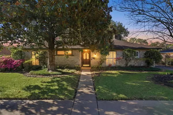 8511 Hornwood Drive, Houston, TX 77036