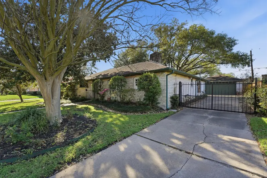 8511 Hornwood Drive, Houston, TX 77036 - #2