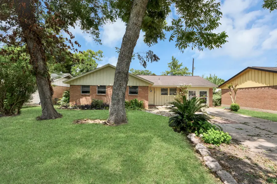 505 Jasmine Street, Richwood, TX 77531 - #2