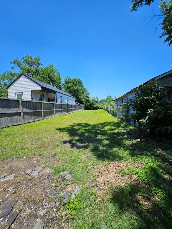 7709 Avenue E, Houston, TX 77012