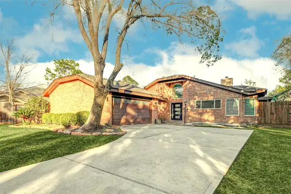 2223 Foreland Drive, Houston, TX 77077