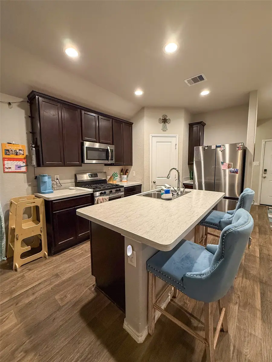 706 Zinnia Court, Rosharon, TX 77583 - Image #2