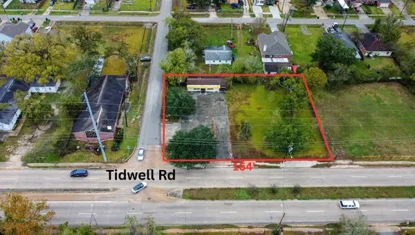 8101 Tidwell Road, Houston, TX 77028