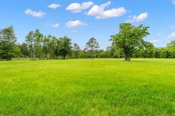 16452 Edgefield Lane, Conroe, TX 77302