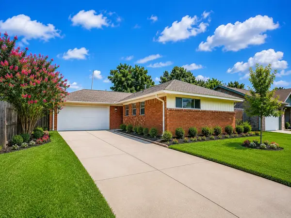 5404 Lorraine Drive, Baytown, TX 77521