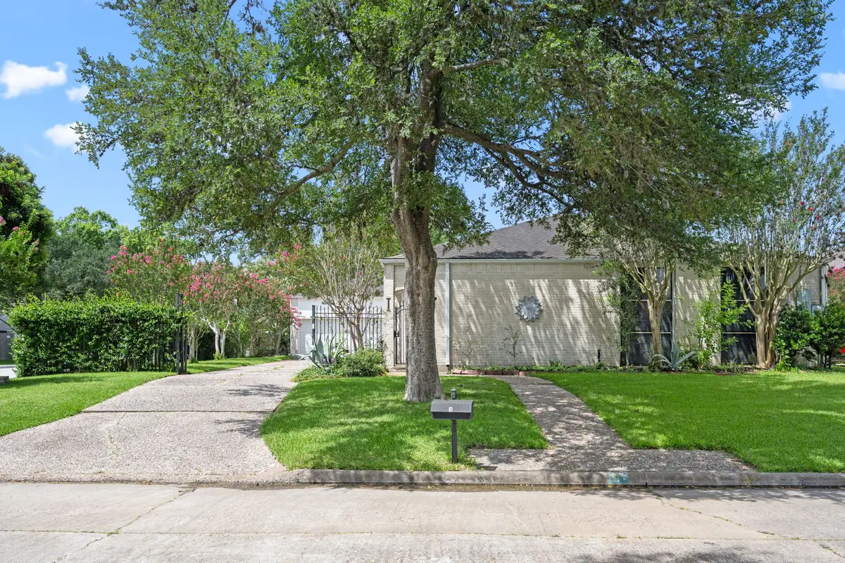 1 Wellington Lane, Sugar Land, TX 77478 - #1