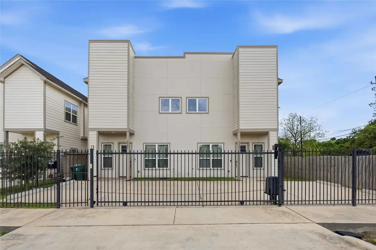 9320 Coffee Street #A-B, Houston, TX 77033 - #1