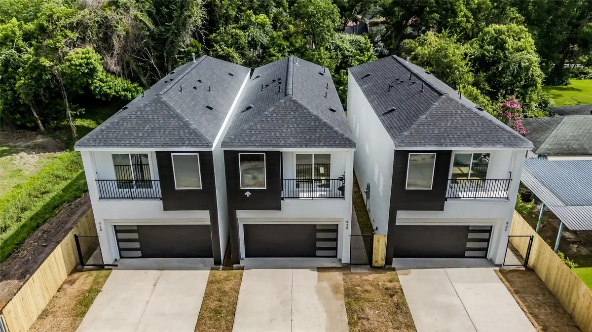 1913 Dewalt St, Houston, TX 77088 - #1