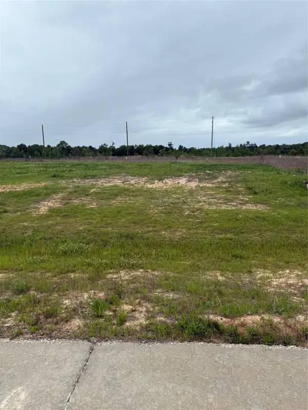 393 Road 5915-24, Cleveland, TX 77327