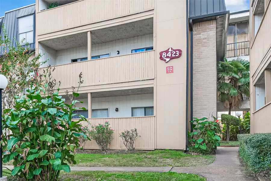 8421 Hearth Drive #3, Houston, TX 77054 - Image #2