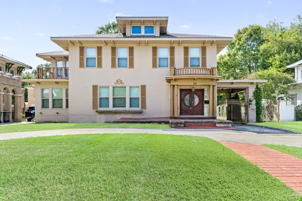 121 Dryden Place, Port Arthur, TX 77642