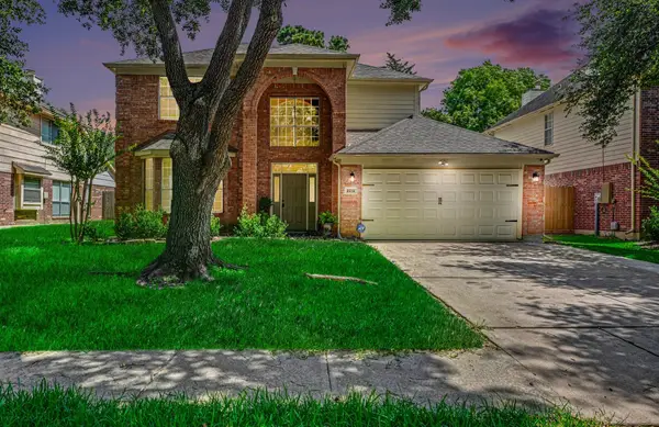 2212 Palm Lagoon Drive, League City, TX 77573