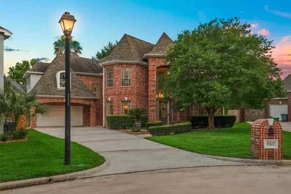 9707 Chipstead Circle, Spring, TX 77379