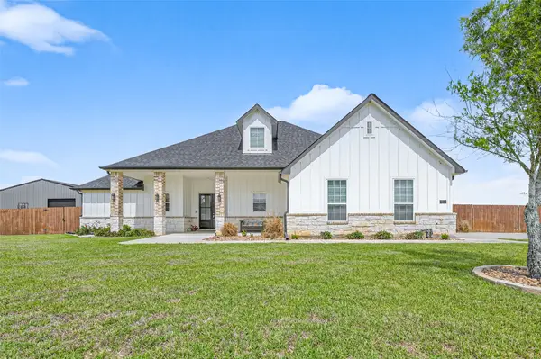 9711 Neon Moon Drive, Needville, TX 77461