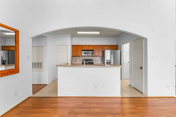 6607 Lake Woodlands Drive #431, The Woodlands, TX 77382