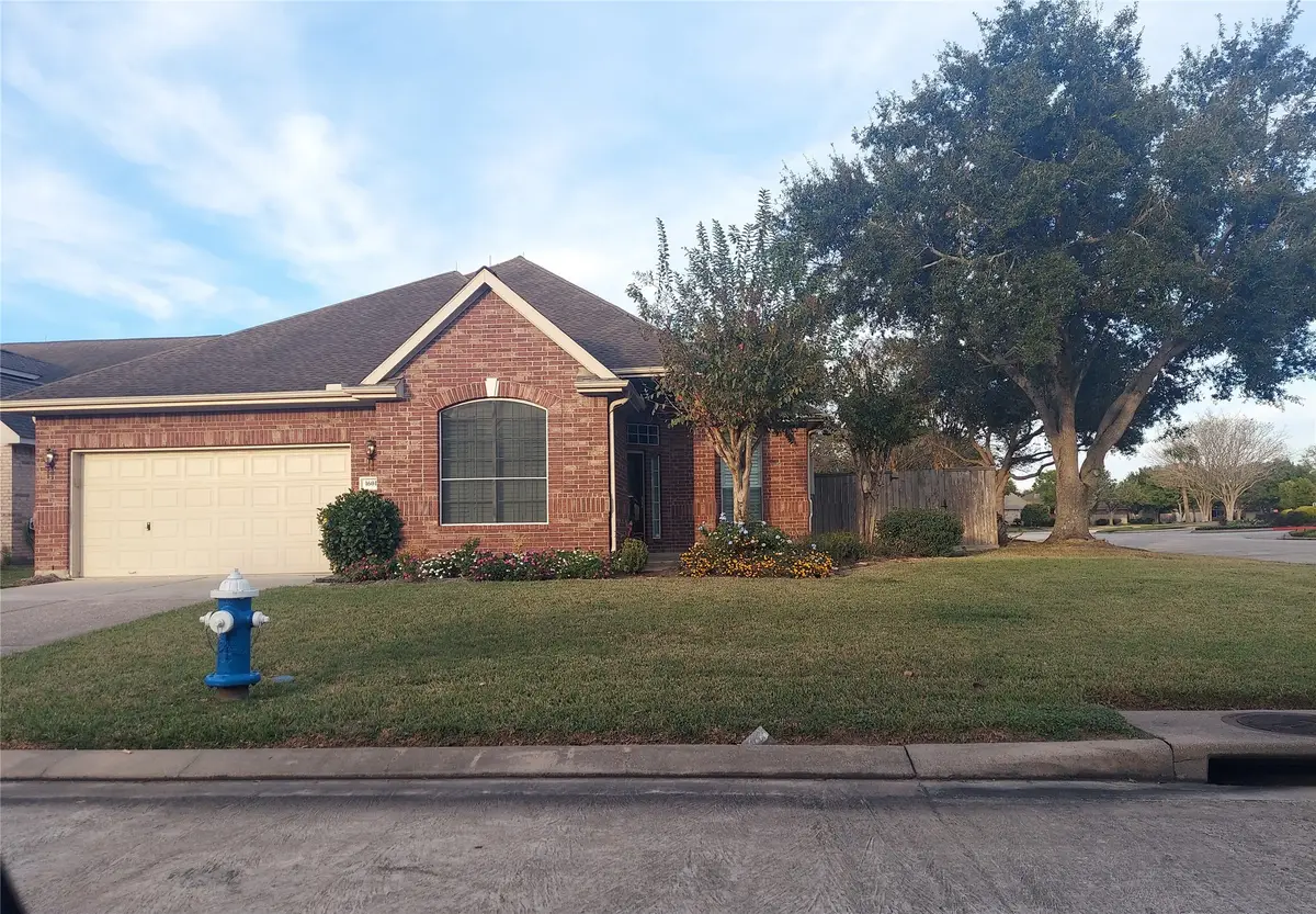1601 N Lago Vista Court, Pearland, TX 77581 - Image #1