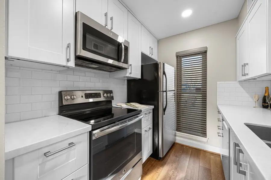 1300 Fairview Avenue #B, Houston, TX 77006 - #3