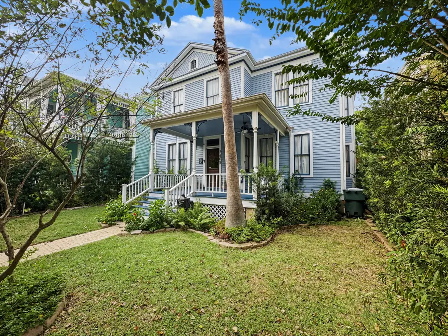 2608 Ursuline Street, Galveston, TX 77550 - #2