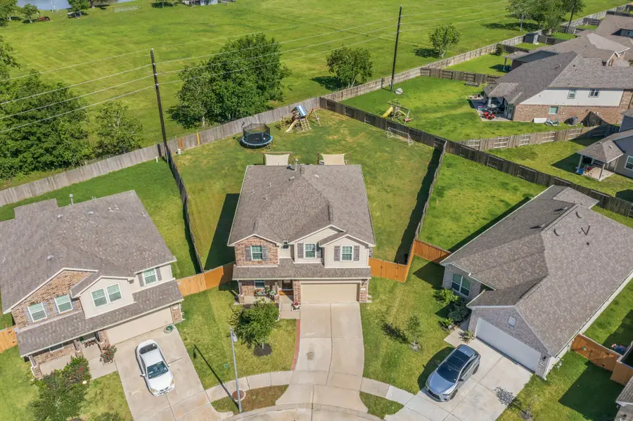 2401 Abbot Brook Drive, Rosharon, TX 77583 - #3