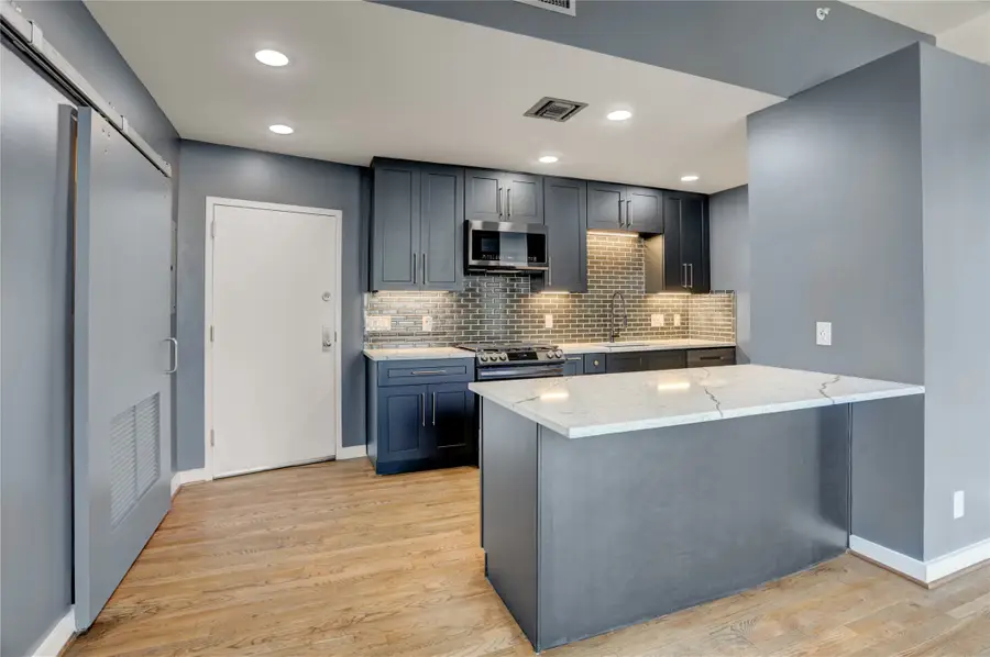 915 Franklin Street #6D, Houston, TX 77002 - Image #2